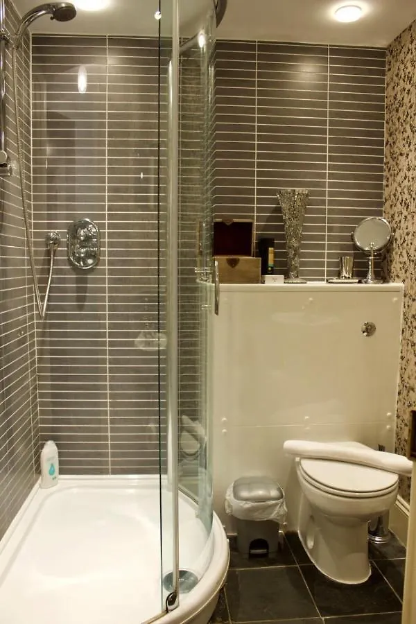 Beautiful New Town Studio With Patio Apartment Edinburgh United Kingdom