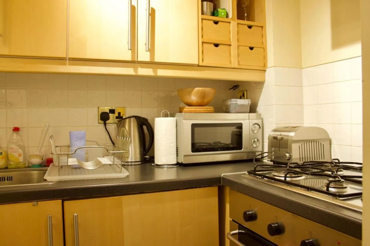 Beautiful New Town Studio With Patio Apartment Edinburgh